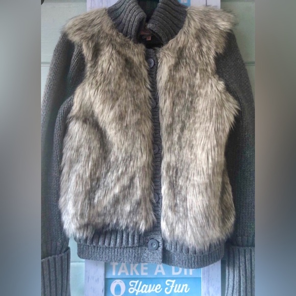 JUICY COUTURE y2K button up sweater coat or cardigan sweater wool & faux fur M - Picture 10 of 13